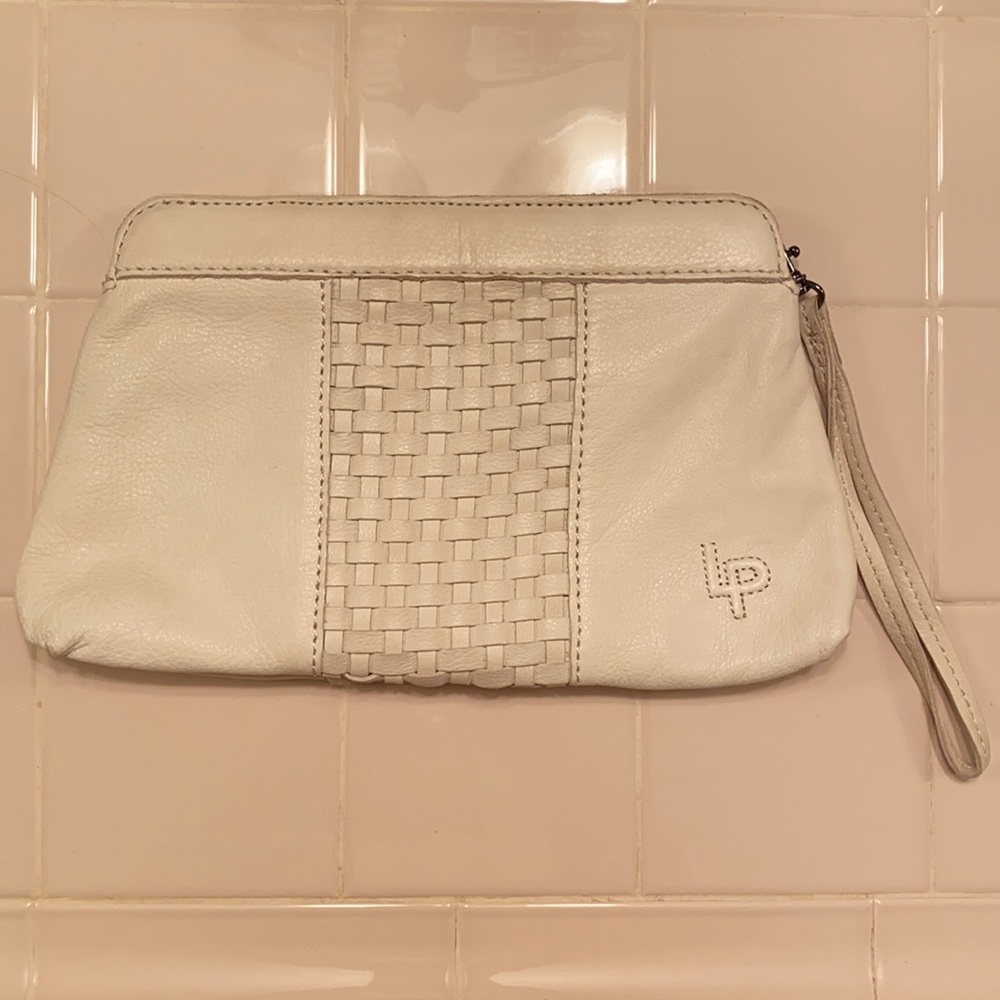 NWOT Linea Pelle Off-White Cream Wristlet Clutch